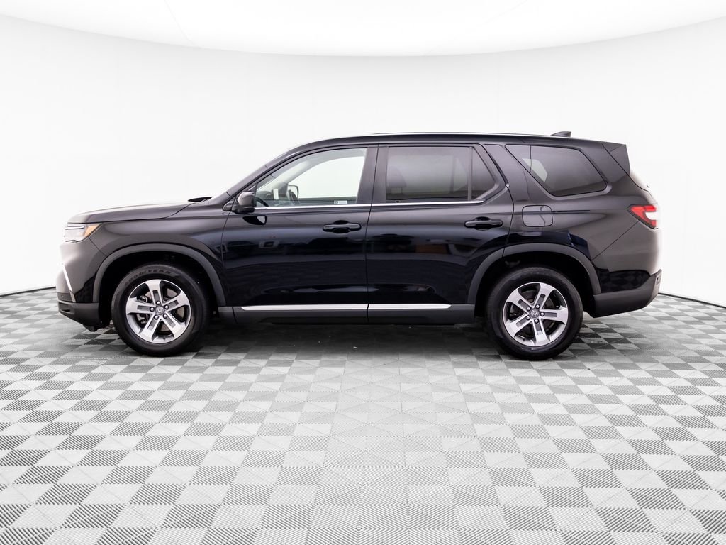 Certified Used 2023 Crystal Black Pearl Honda AWD EX-L 7P image 2