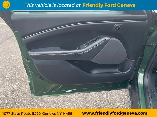 Used 2024 Eruption Green Metallic Ford Select image 13