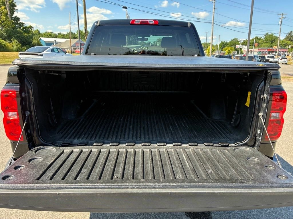 Used 2017 Black Chevrolet LT image 11