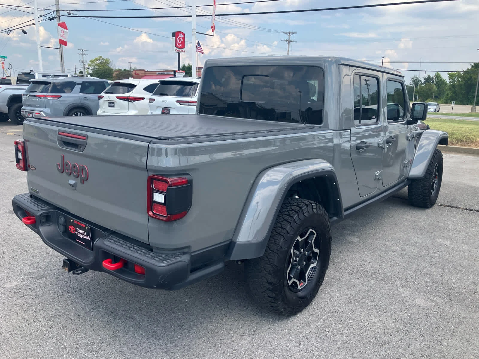 Used 2022 Sting-Gray Clearcoat Jeep Rubicon image 7