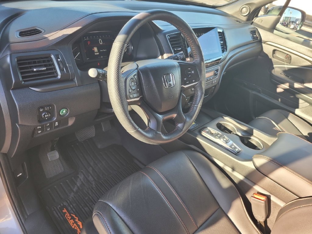 2025 Honda Passport TrailSport - Photo 14