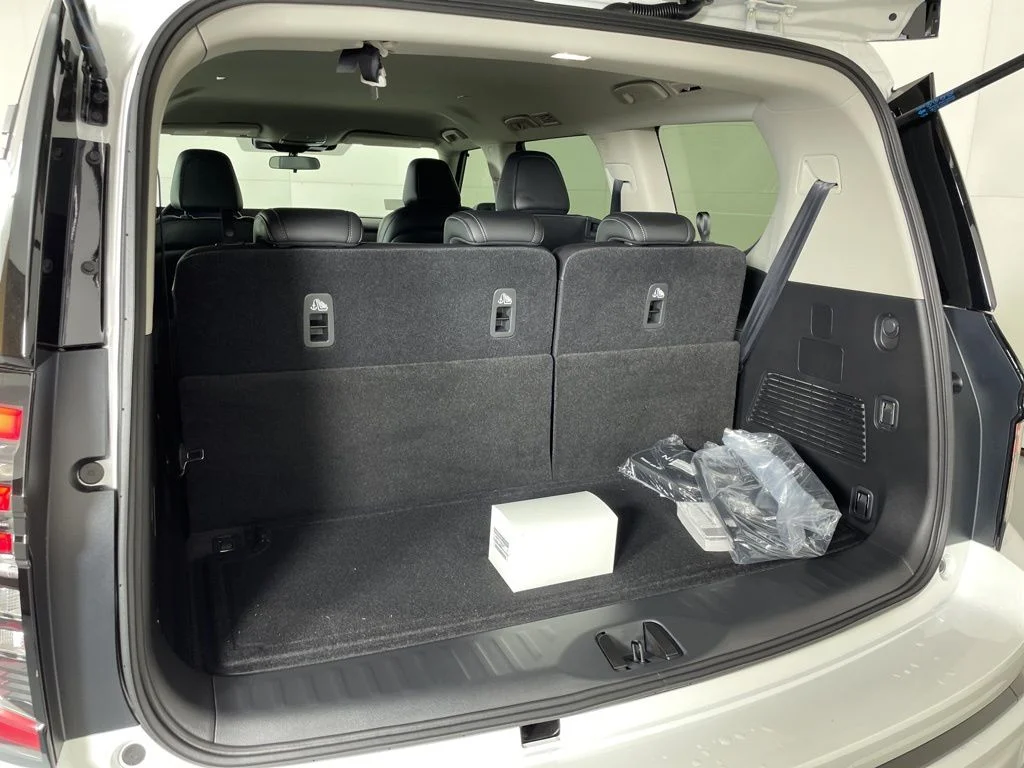 2026 Nissan Armada SV - Photo 39