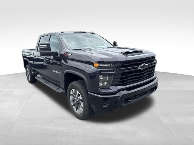 Used 2024 Gray Chevrolet Custom image 3