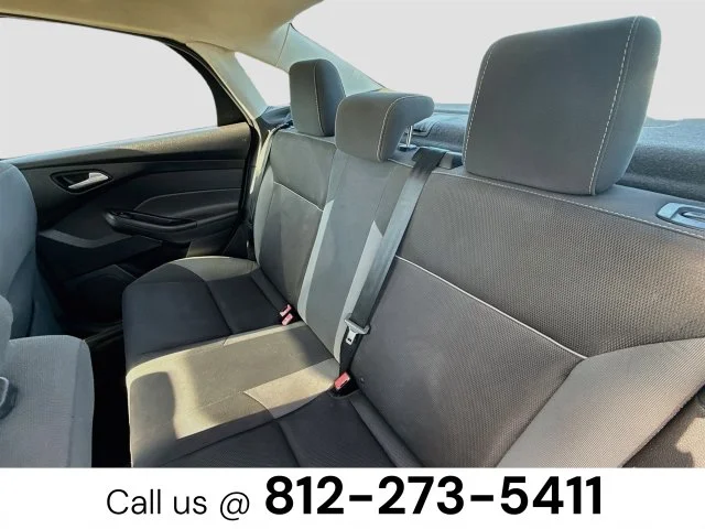 Used 2013 Blue Ford SE image 21