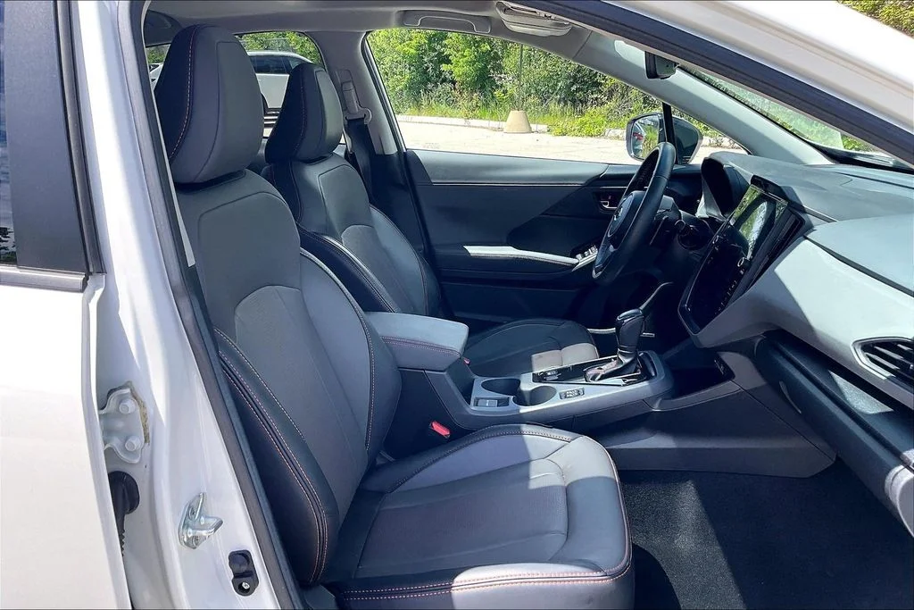 Used 2024 White Subaru Limited image 6