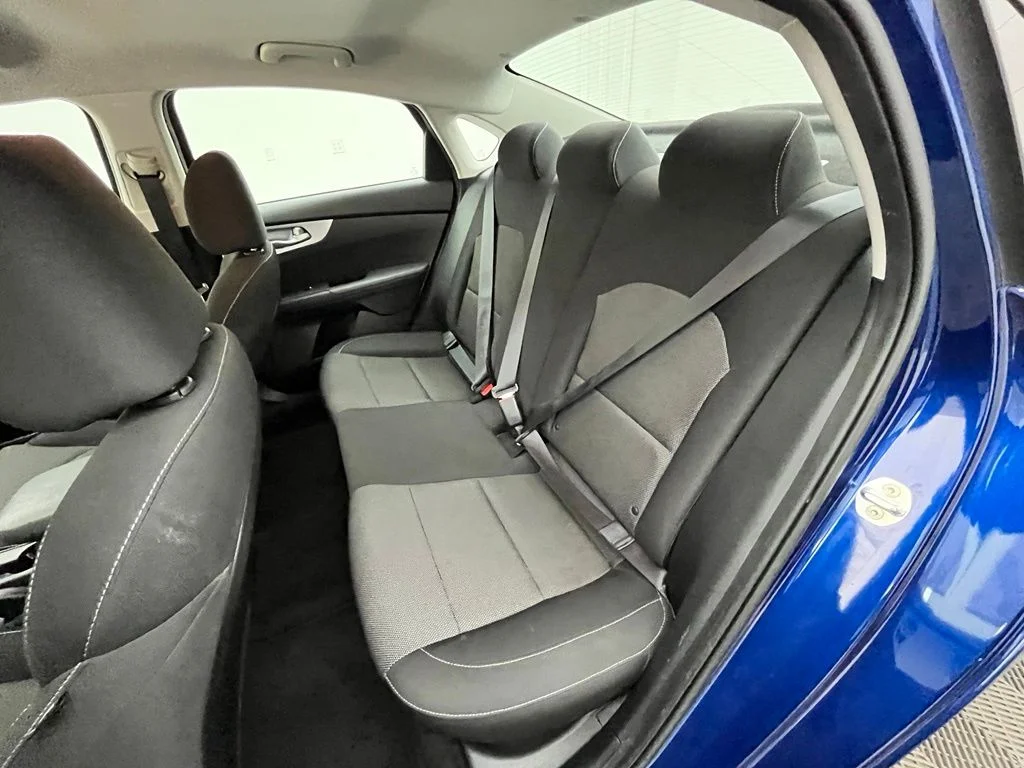 Used 2023 Blue Kia LXS image 38