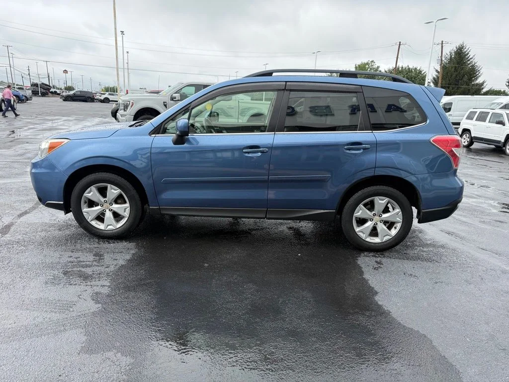 Used 2015 Blue Subaru 2.5i Limited image 5