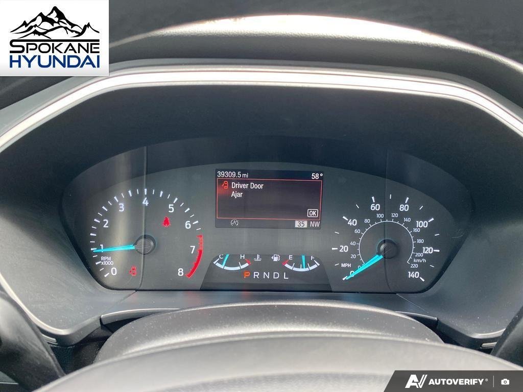 Used 2022 Rapid Red Metallic Tinted Clearcoat Ford SE image 18