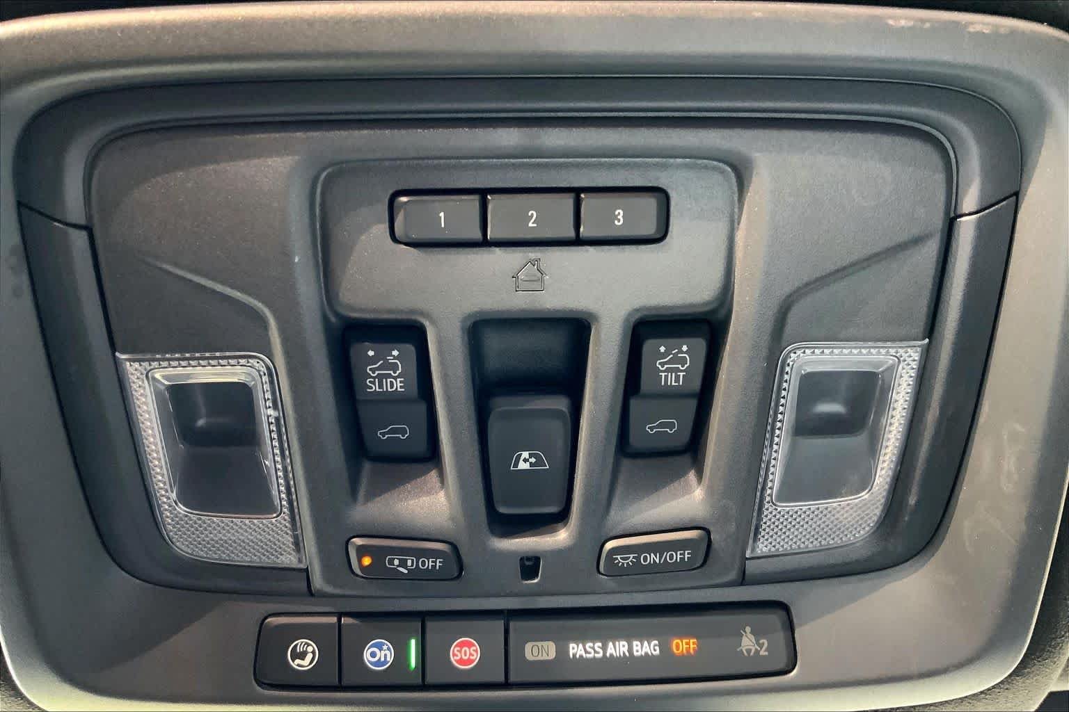 Used 2025 Onyx Black GMC Denali Ultimate image 35