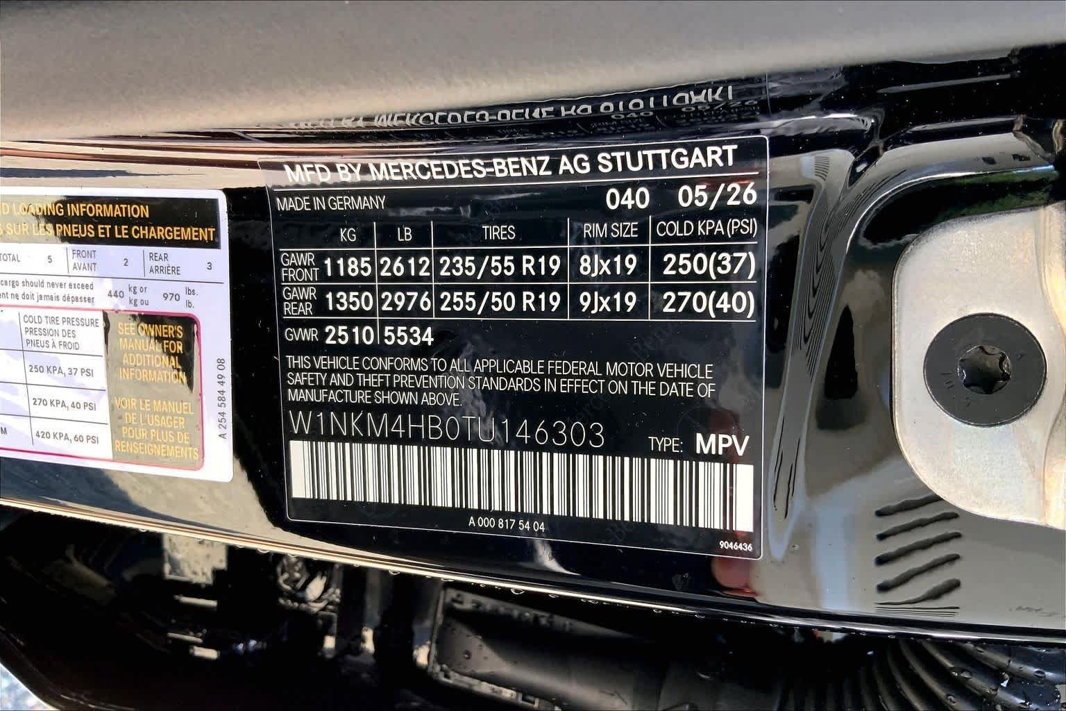 New 2026 Black Mercedes-Benz GLC 300 image 25