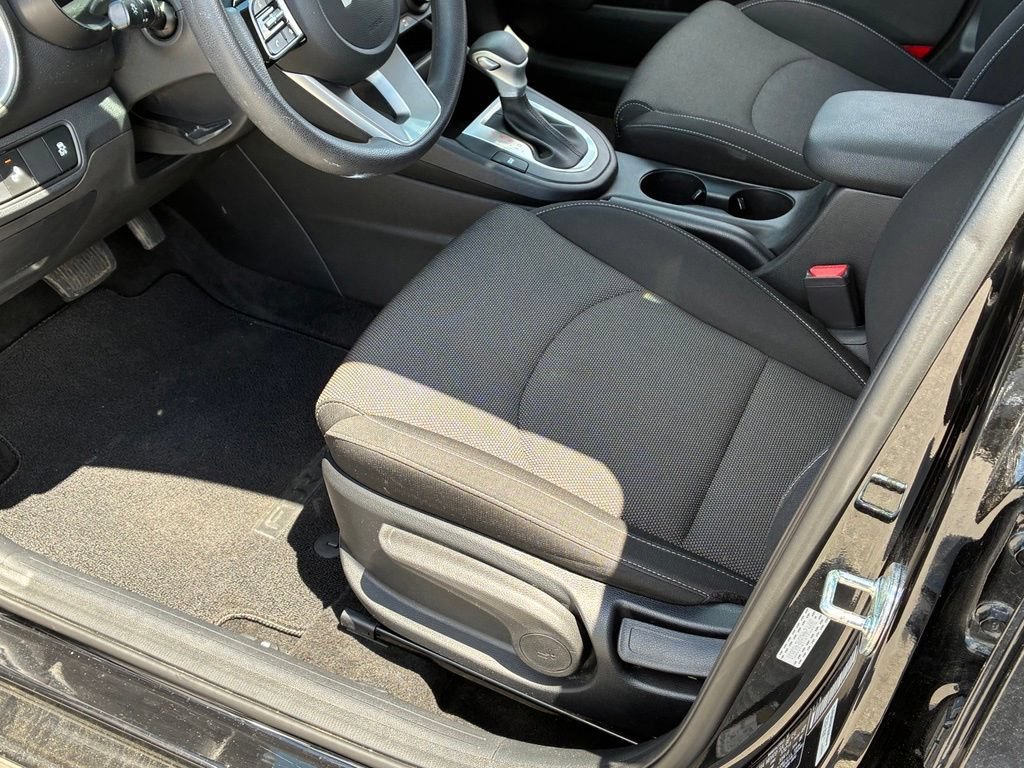 2022 Kia FORTE LXS - Photo 17