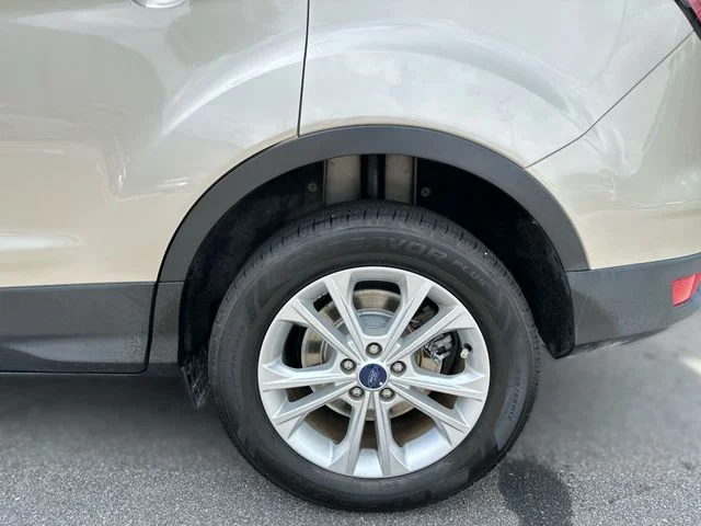 Used 2018 Gold Ford SEL image 10