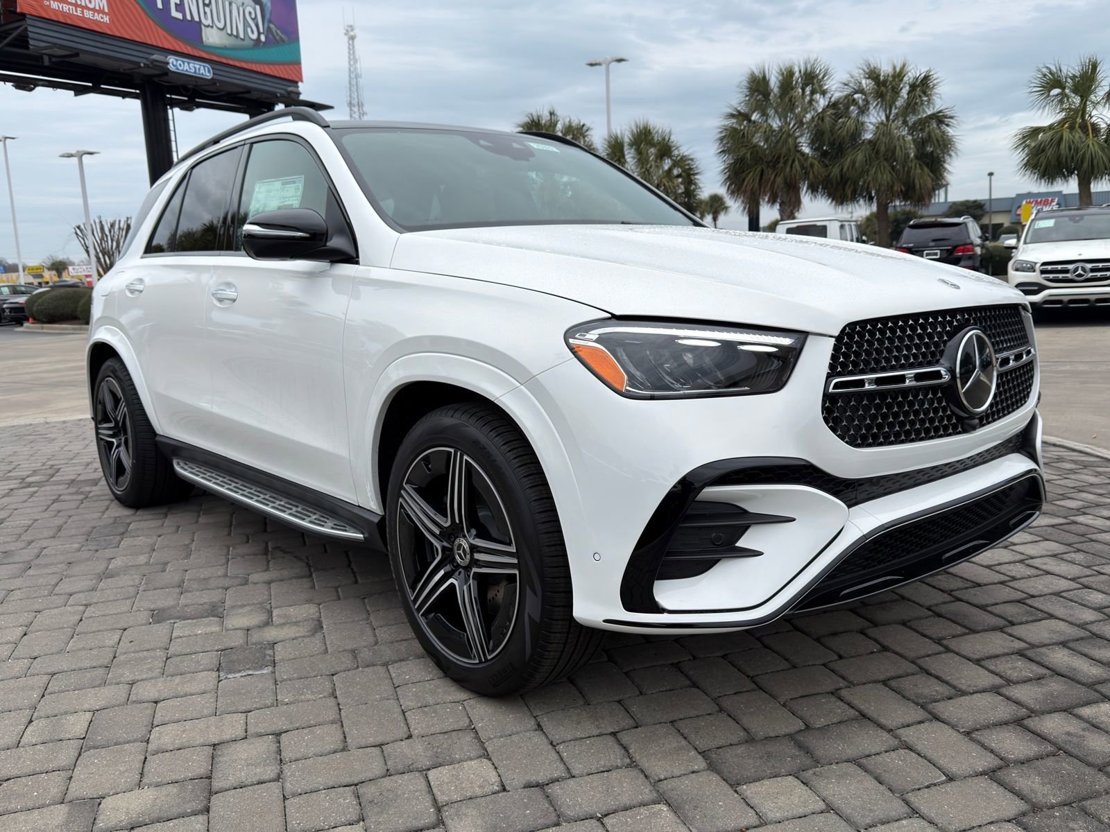 New 2026 Polar White Mercedes-Benz GLE 450 image 32