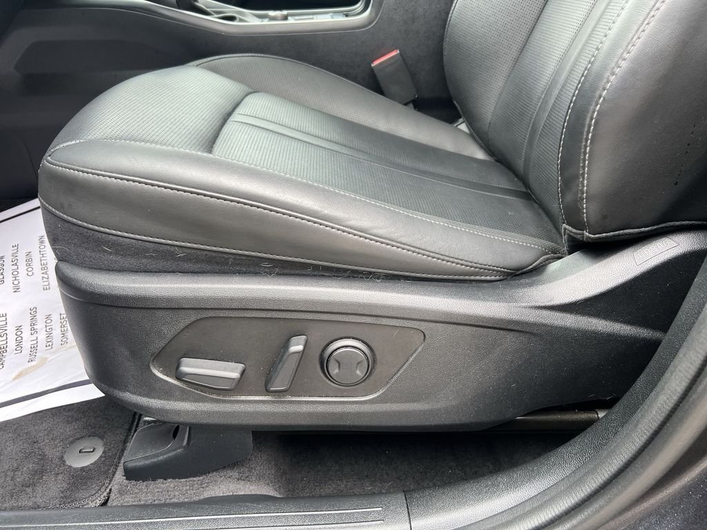 Used 2025 Gray Kia S image 12
