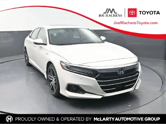Used 2021 White Honda Touring image 1