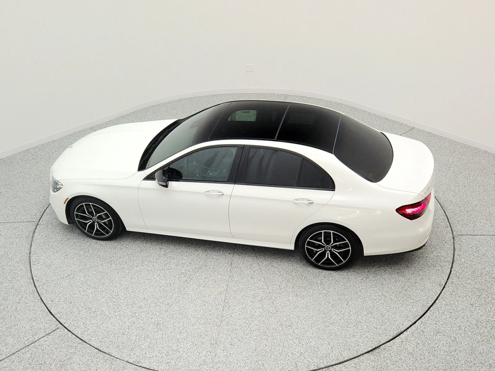 Certified Used 2023 Polar White Mercedes-Benz E 450 4MATIC® Sedan image 30