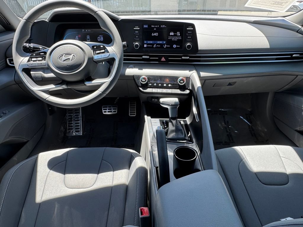 2026 Hyundai Elantra SEL Sport - Photo 13