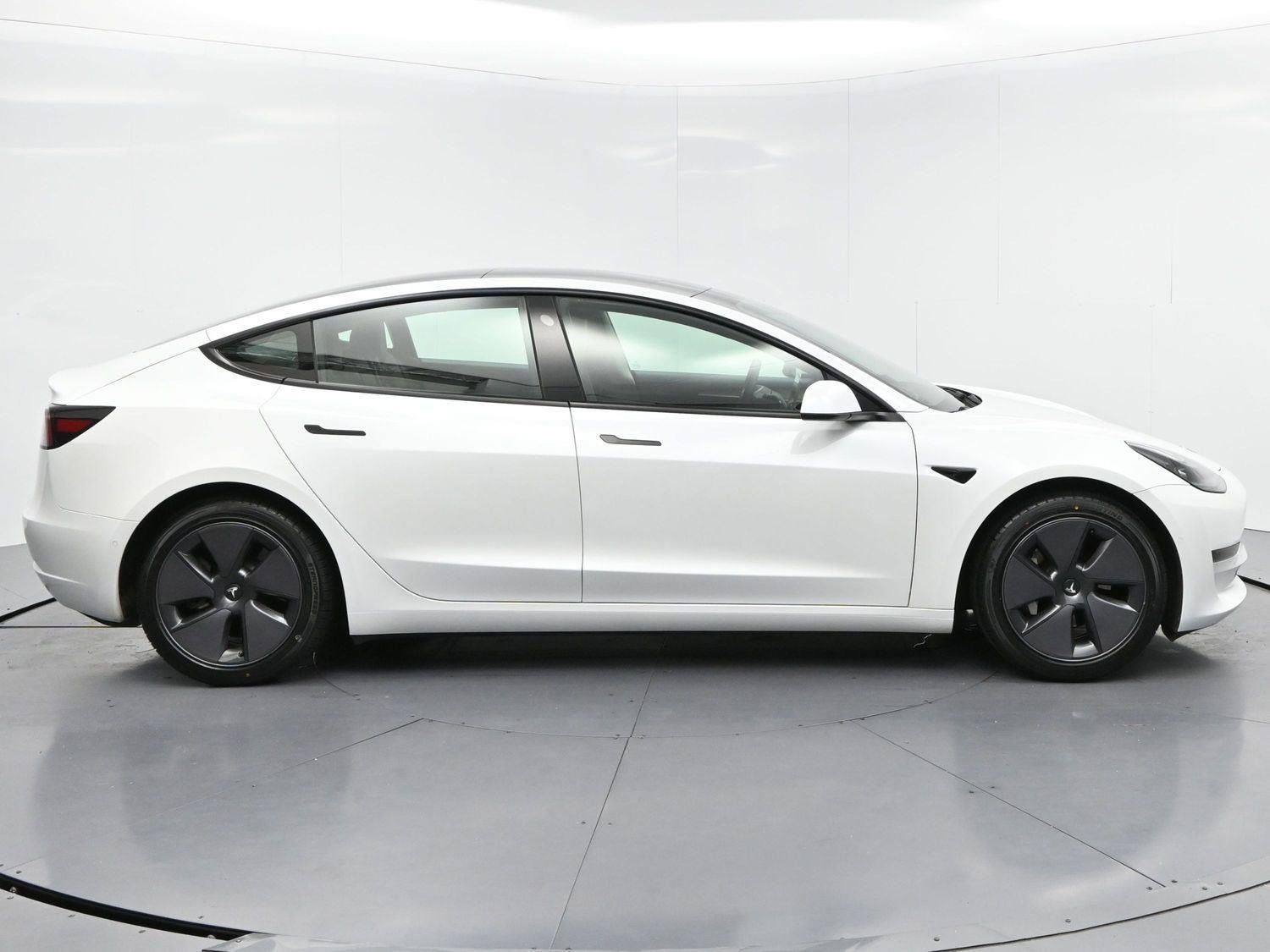 Used 2021 Pearl White Multi-Coat Tesla Standard Range Plus image 8