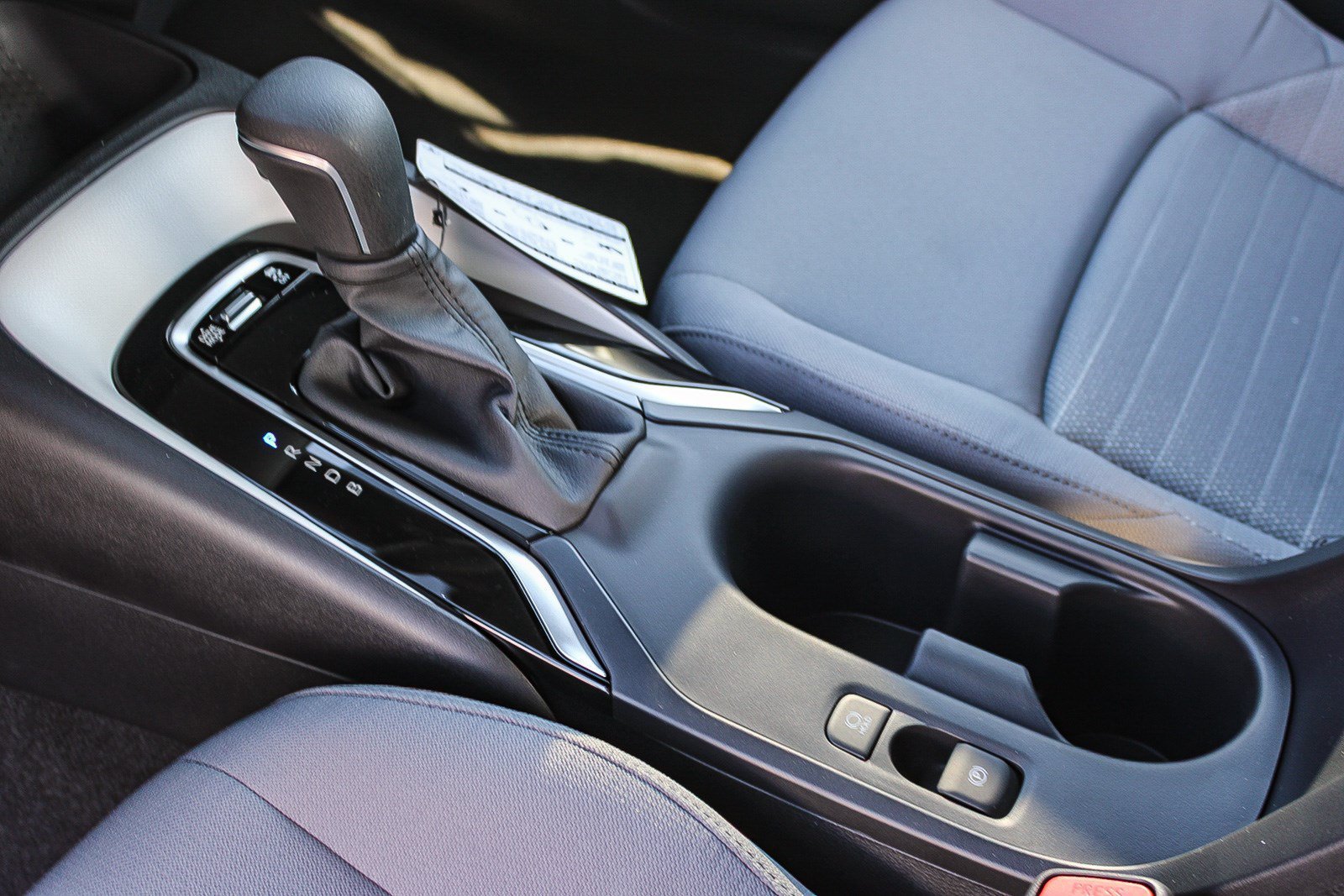 New 2026 Midnight Black Metallic Toyota  SE image 21