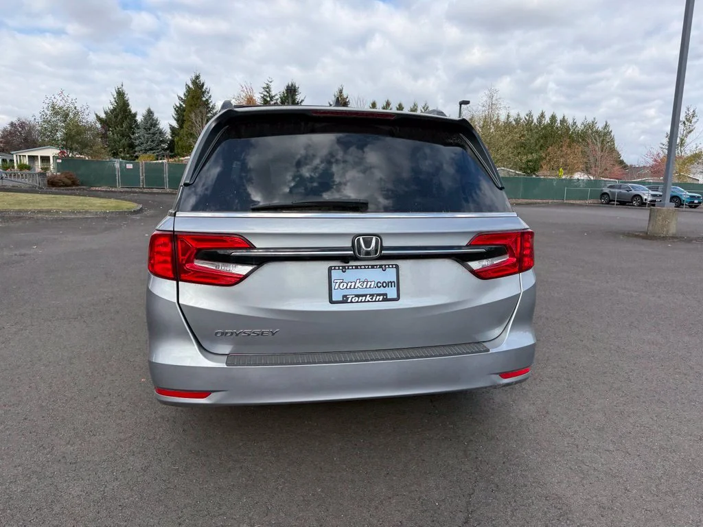 Used 2024 Lunar Silver Metallic Honda EX-L image 6