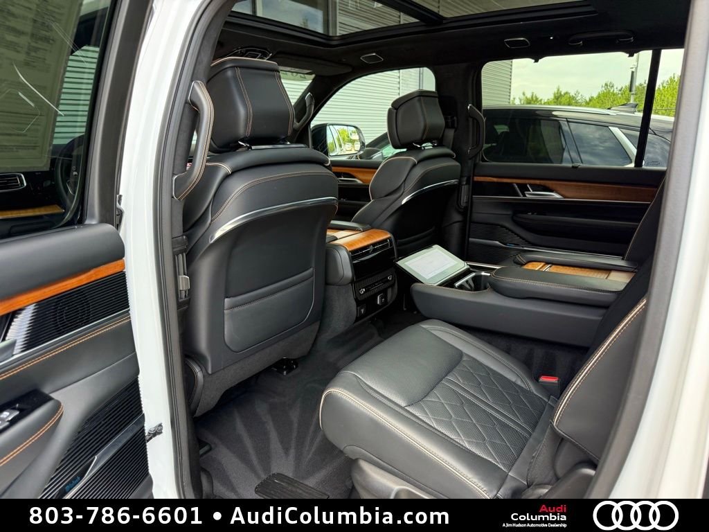 Used 2024 White Jeep Series III image 25