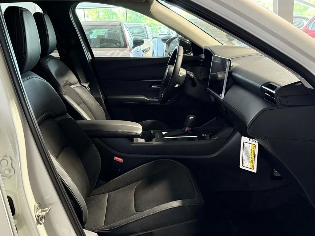 New 2026 White Metallic Mazda 2.5 S Preferred image 15