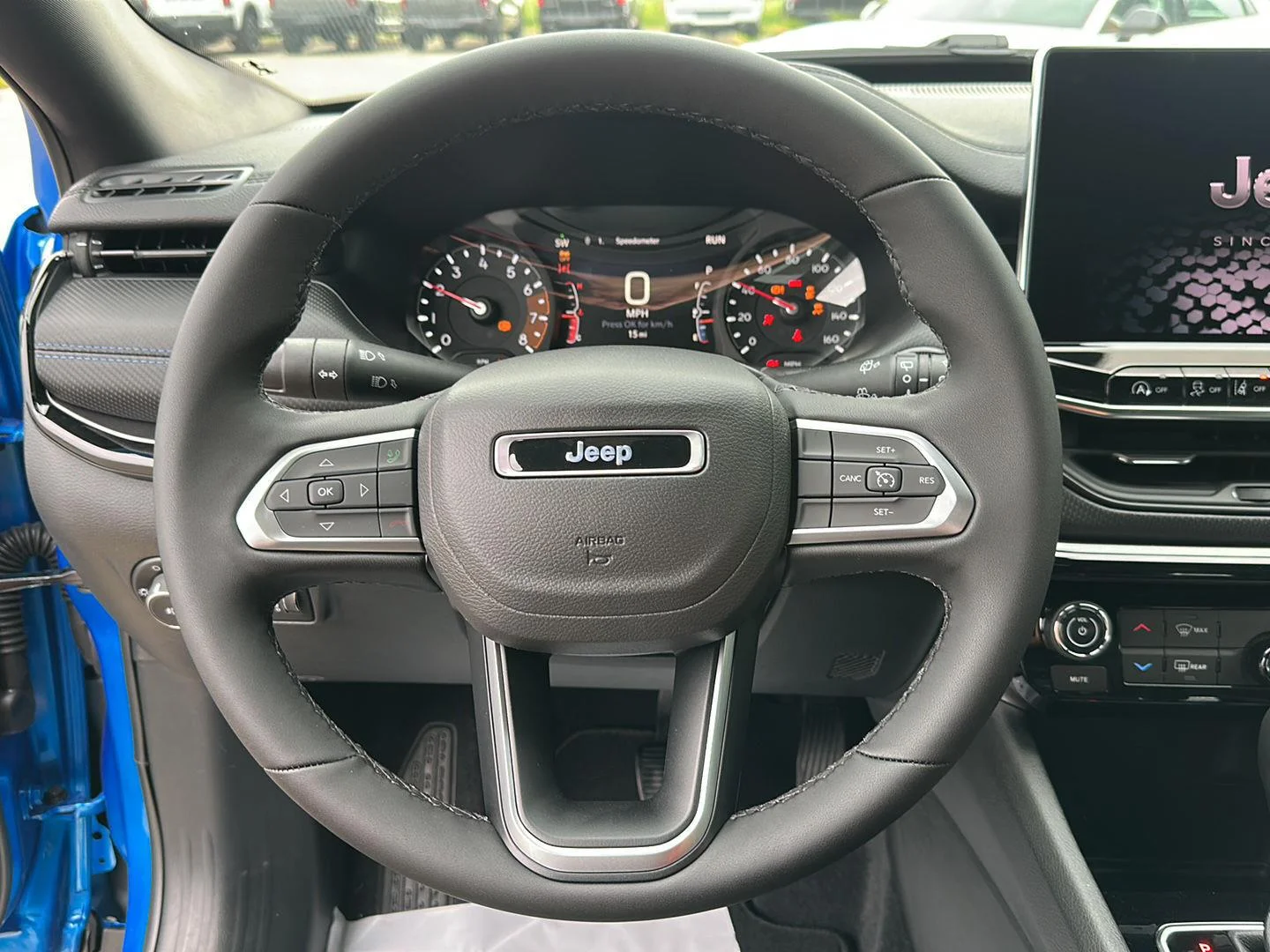 New 2026 Hydro Blue Pearlcoat Jeep Latitude Altitude image 13