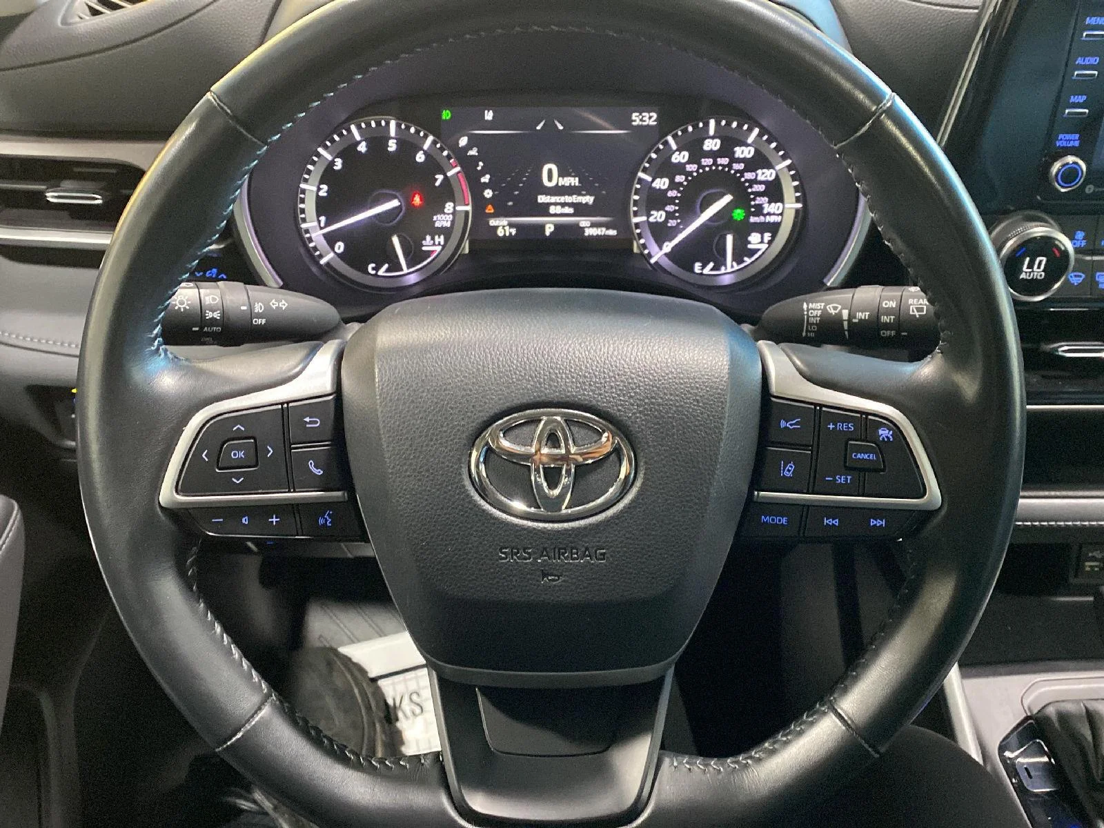 Used 2022 Celestial Silver Metallic Toyota XLE image 28