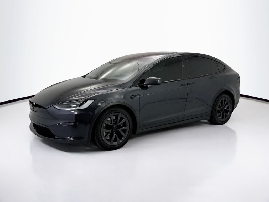 2024 Tesla Model X Long Range's photo