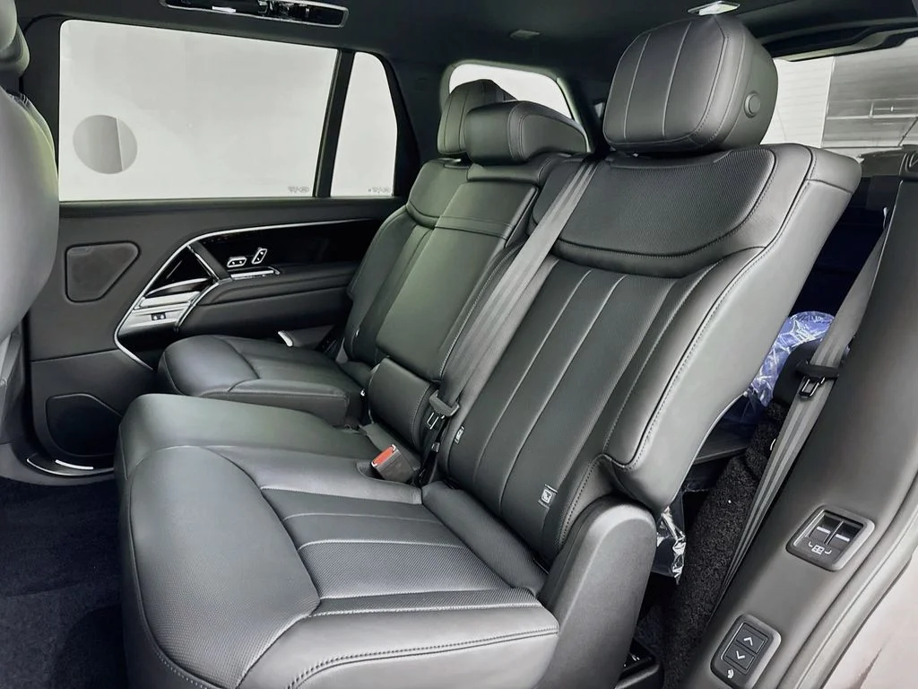 New 2026 Charente Grey Land Rover SE image 25