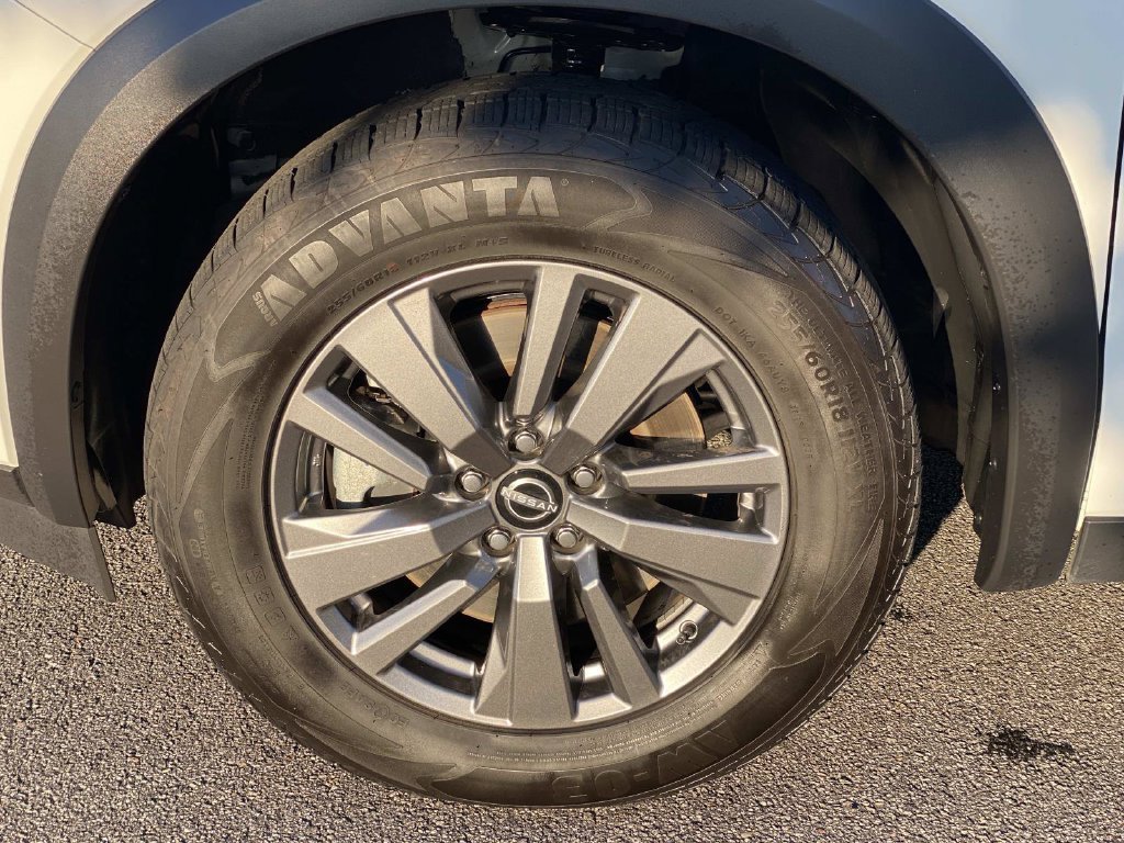 Certified Used 2025 Glacier White Nissan SV image 13