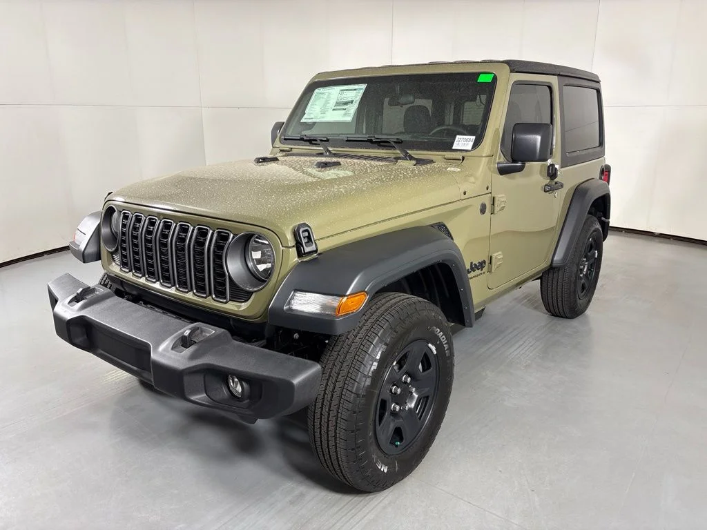 New 2027 Green Jeep Sport image 4