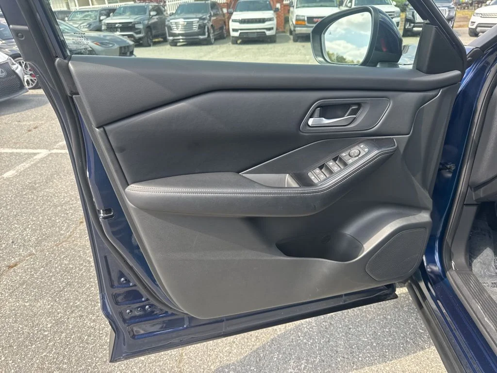 Used 2025 Blue Nissan SV image 23