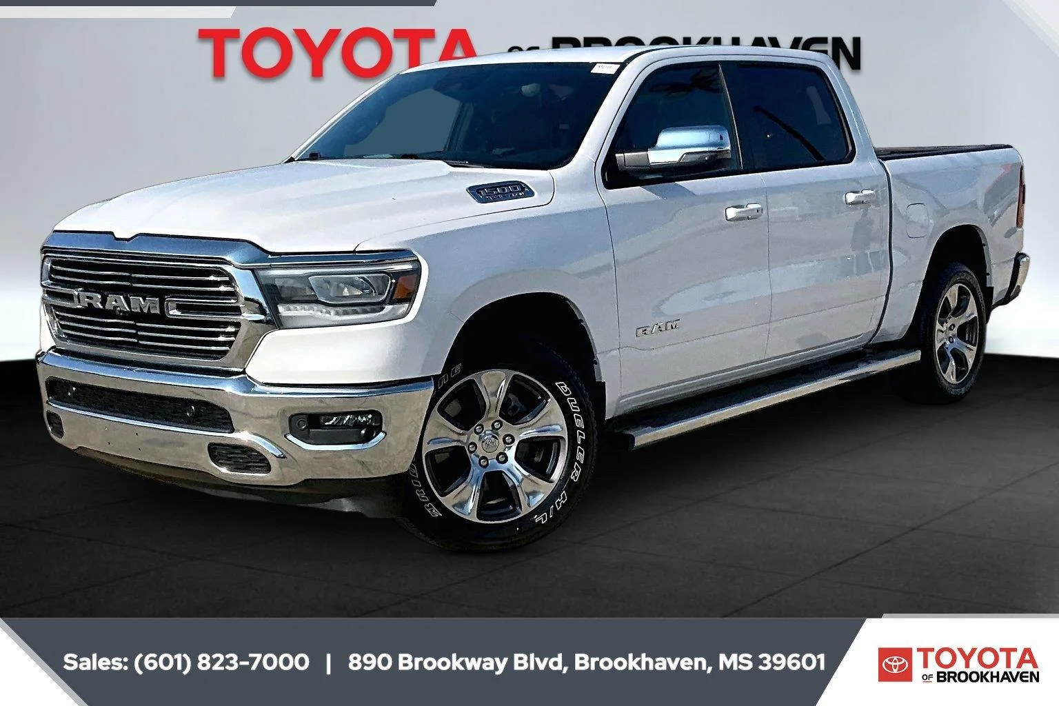 Used 2024 Ivory White Tri-Coat Pearlcoat Ram Laramie image 10