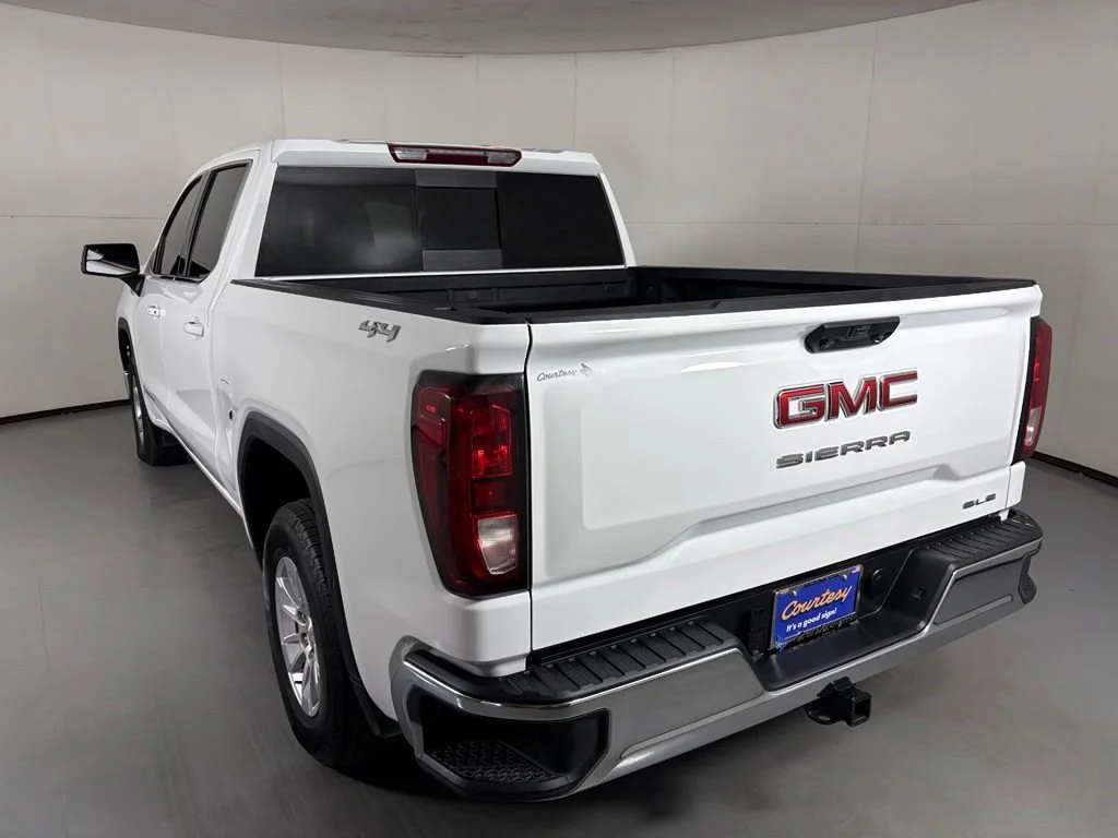 Certified Used 2026 Summit White GMC SLE image 7