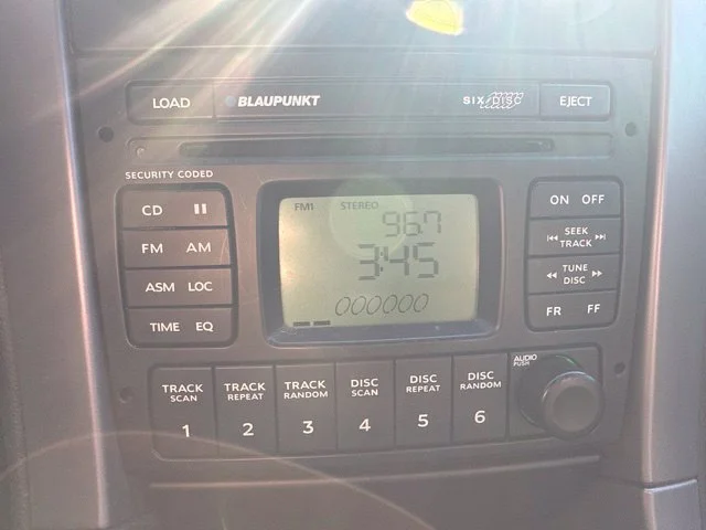 Used 2006 Blue Pontiac Base image 28