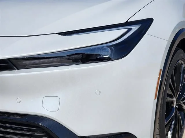 New 2026 Wind Chill Pearl <sup>1</sup> Toyota  Nightshade Edition image 5