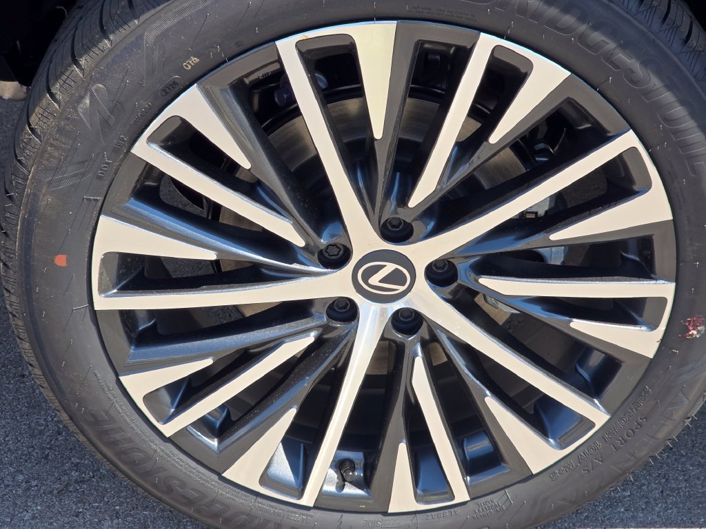 New 2026 Cloudburst Gray Lexus PREMIUM PLUS image 16