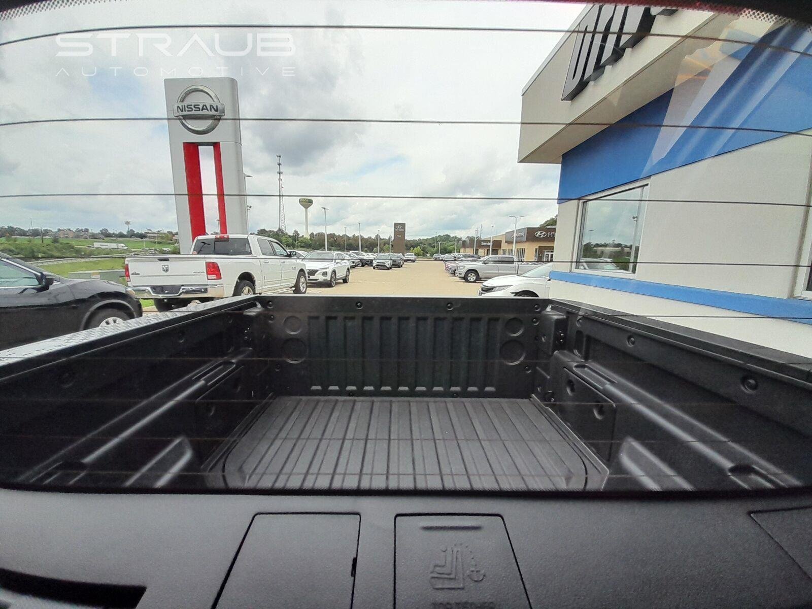 Certified Used 2026 Atlas White Hyundai SEL image 41