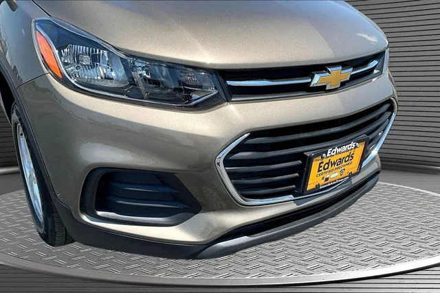 Used 2021 Gray Chevrolet LS image 31