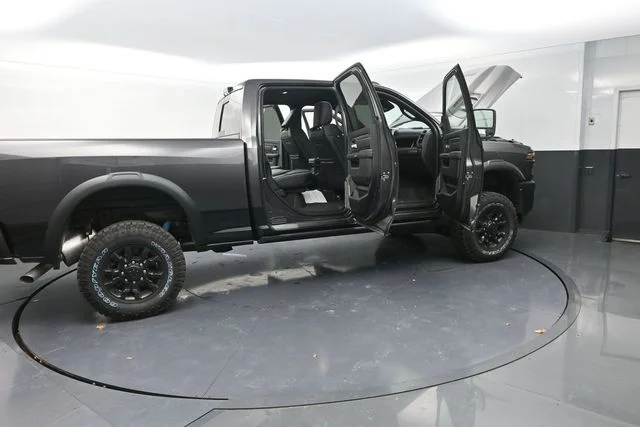 2025 RAM Ram 2500 Pickup Power Wagon - Photo 36