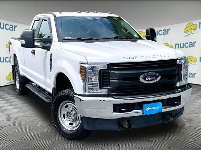 Used 2019 White Ford XL image 1