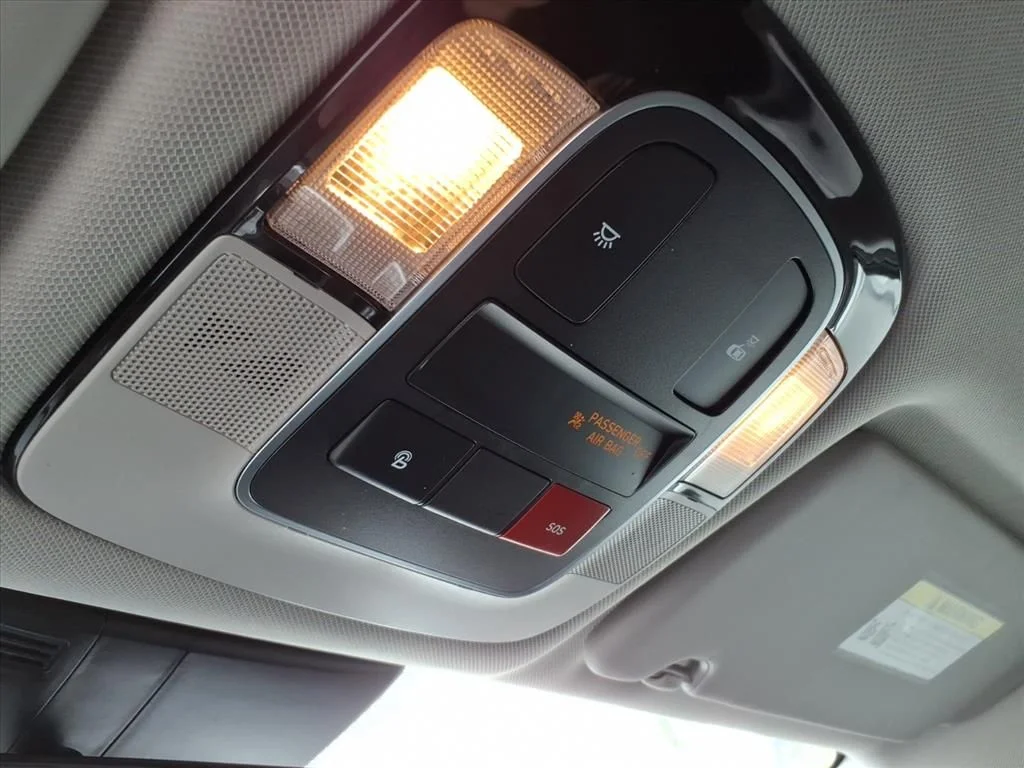 Used 2023 Gray Hyundai SEL image 20