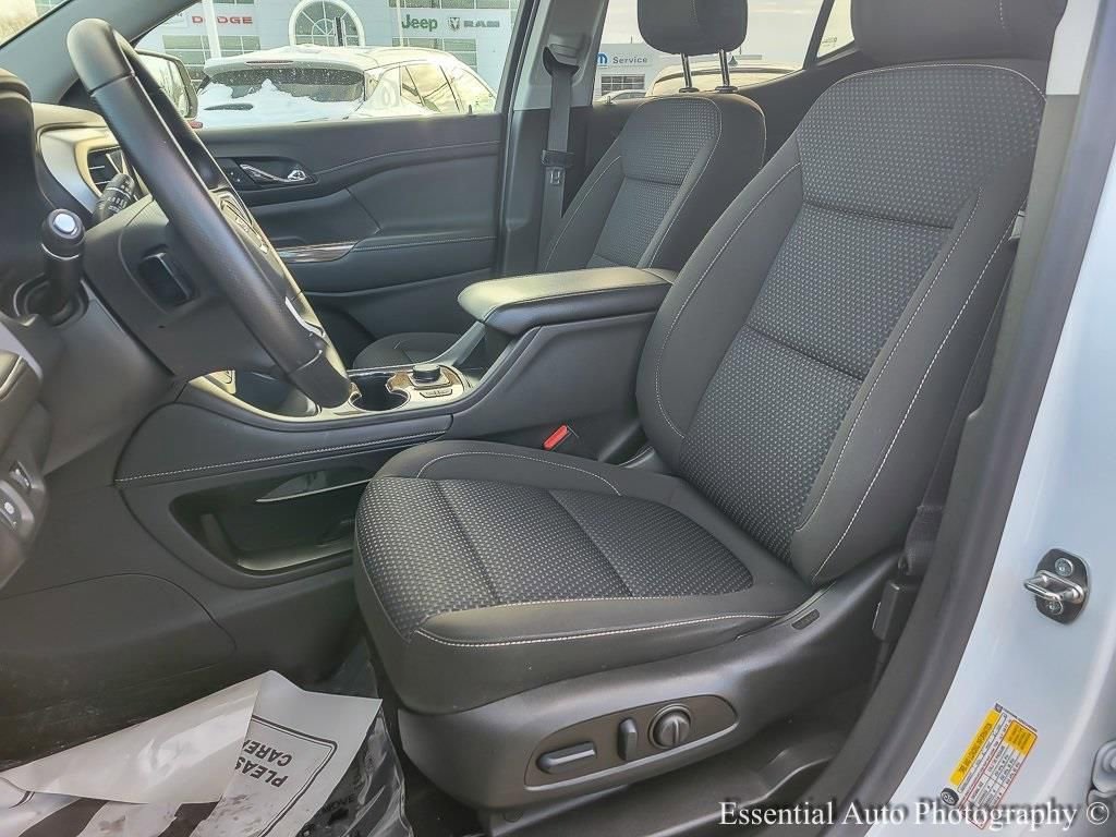 2022 GMC ACADIA - Image 8