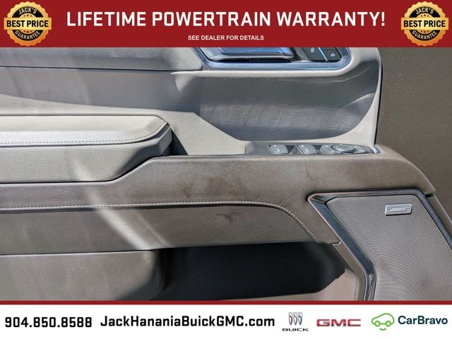 Used 2023 White GMC SLT image 28