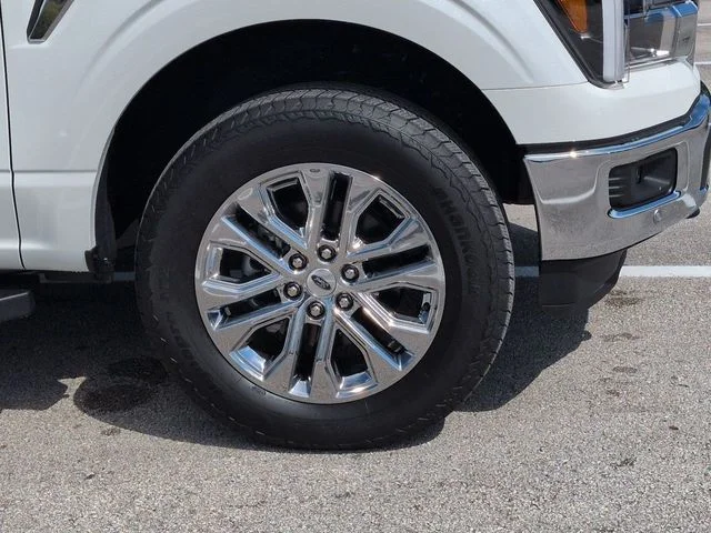 New 2026 Star White Metallic Tri-Coat Ford Lariat® image 11