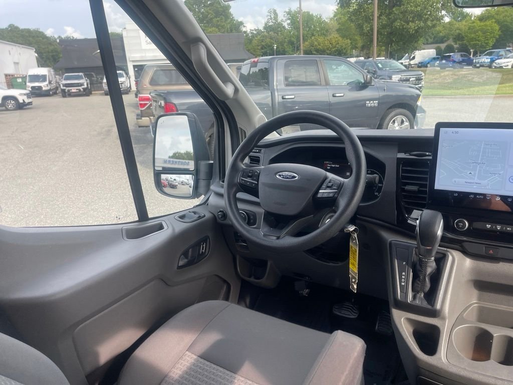 Used 2023 White Ford XLT image 8