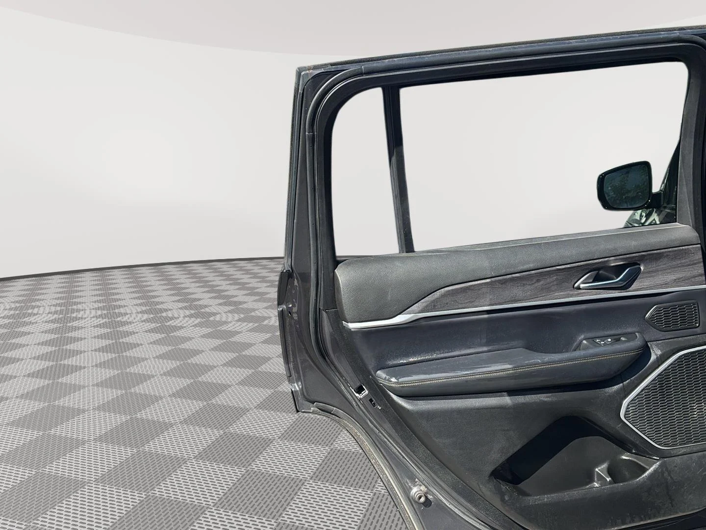 Used 2021 Silver Zynith Jeep Limited image 20