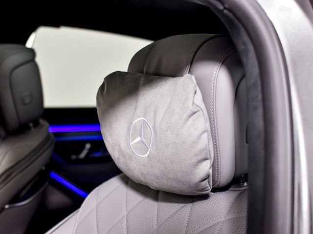New 2026 MANUFAKTUR Graphite Metallic Mercedes-Benz S 580 image 51