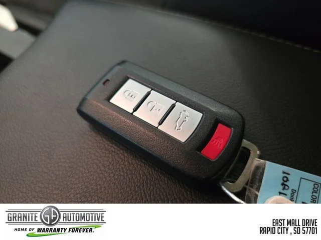 Used 2025 Red Mitsubishi SE image 29